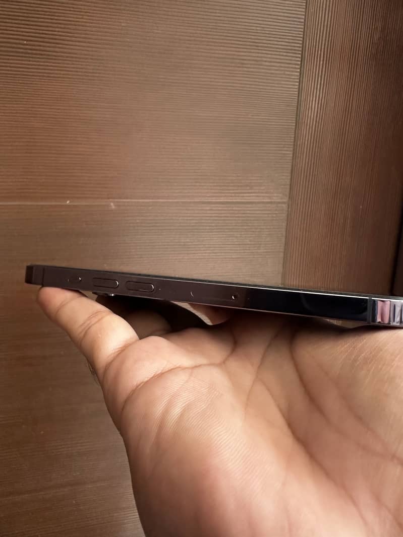 Apple iPhone 14 Pro 4
