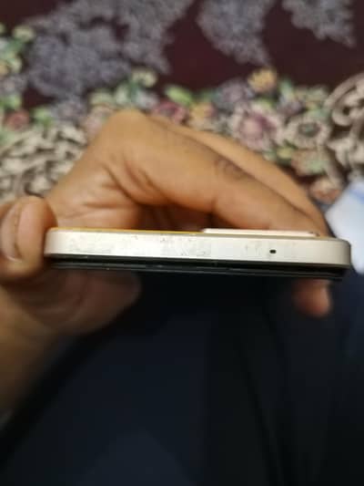 OPPO F21 Pro