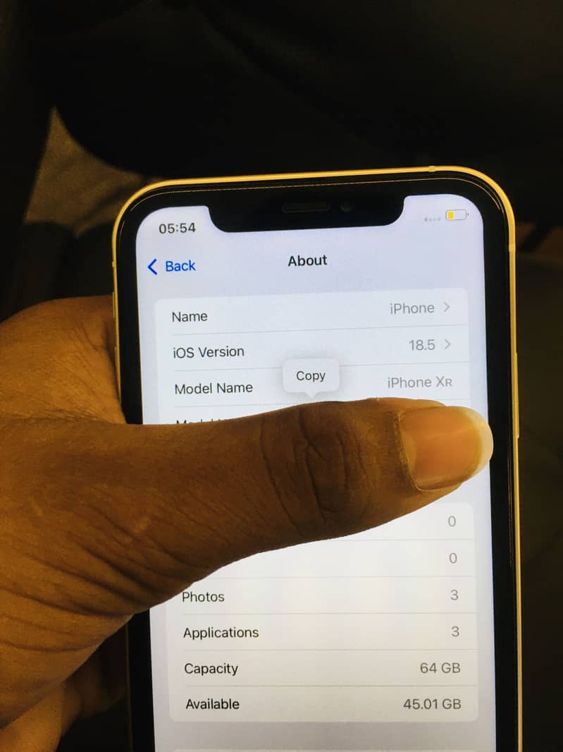 Apple iPhone XR 4