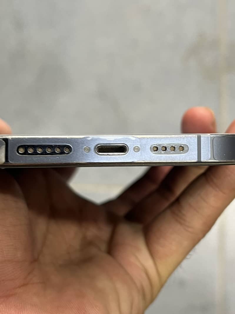 Apple iPhone 13 Pro Max 7