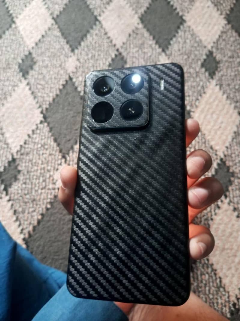 Xiaomi 15 Pro 0