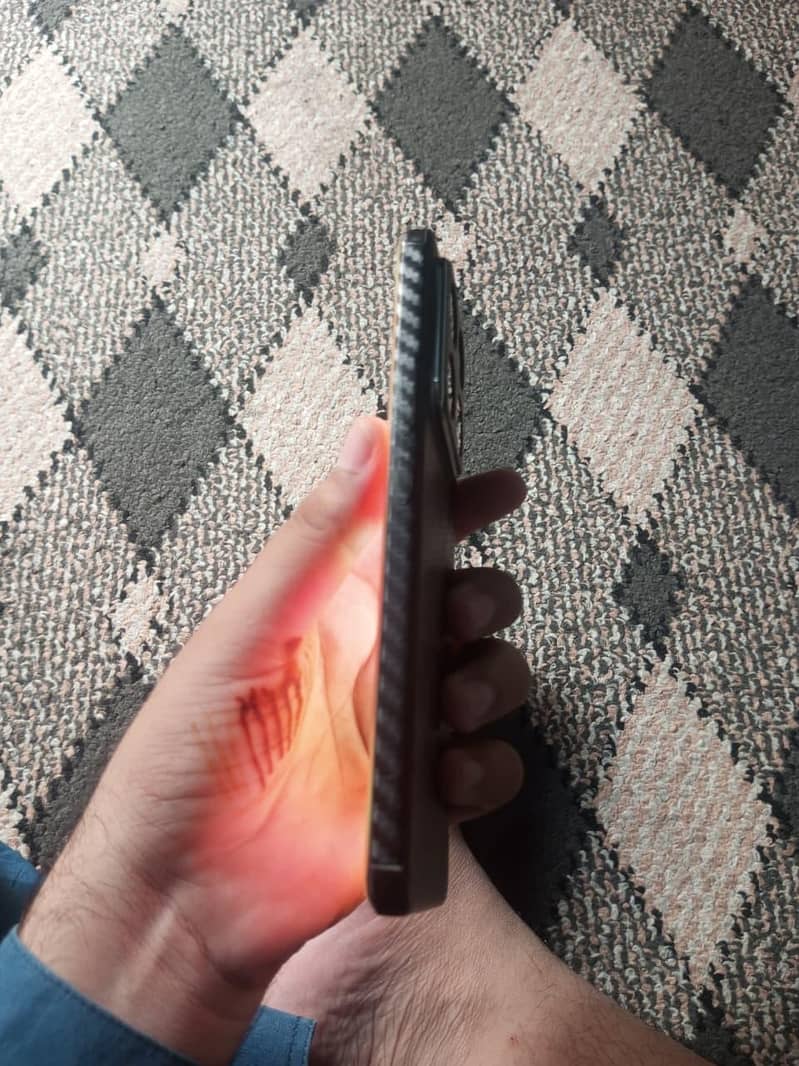 Xiaomi 15 Pro 1