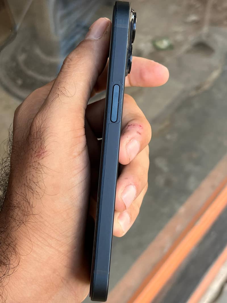 Apple iPhone 14 1