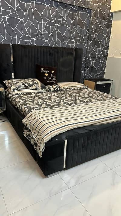 Complete Bedroom Set – 6×6.5 Bed, 2 Side Tables, Wardrobe & Dressing T