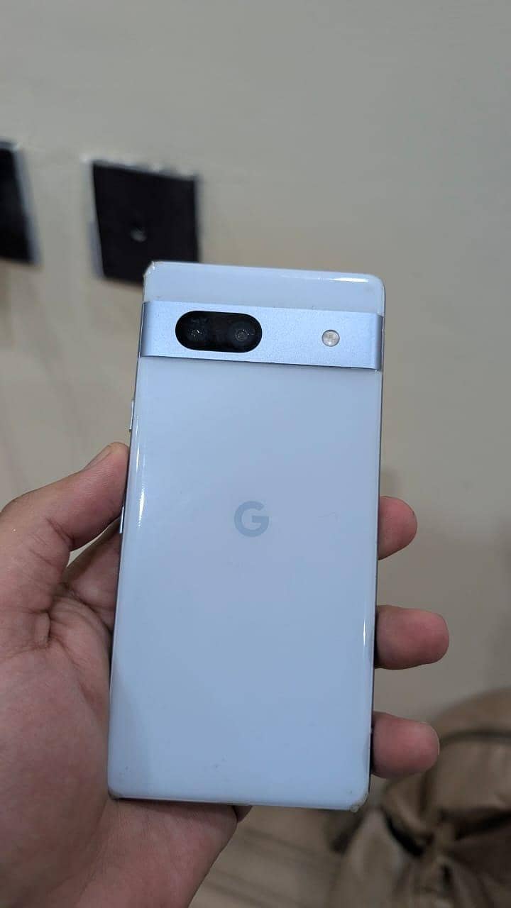 Google Pixel 7a 1