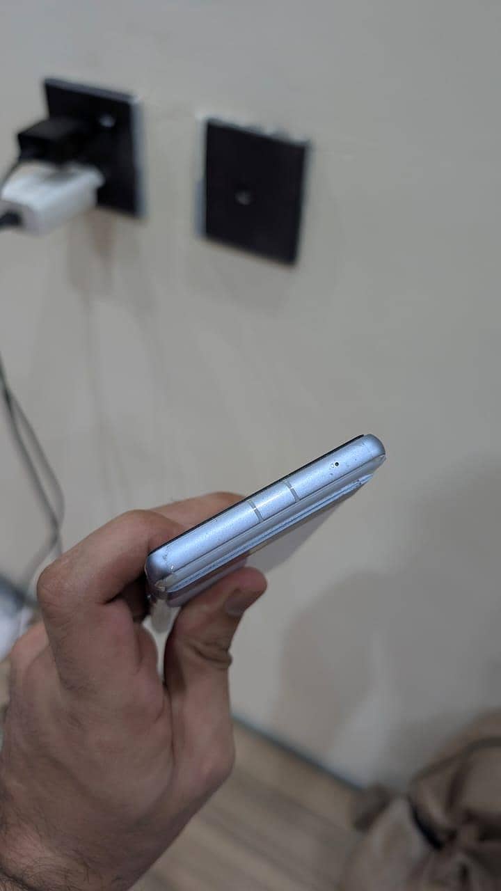Google Pixel 7a 2
