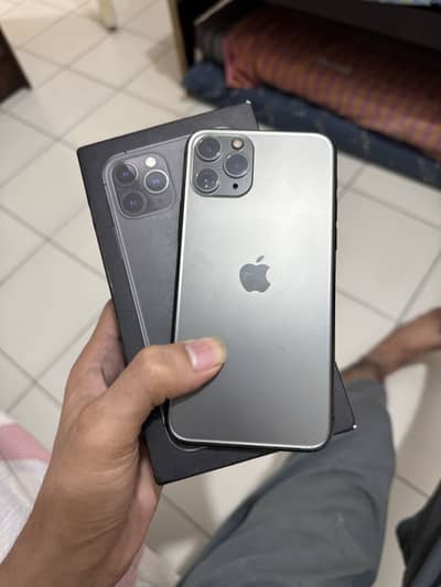 iPhone 11 Pro (Factory unlock with box)