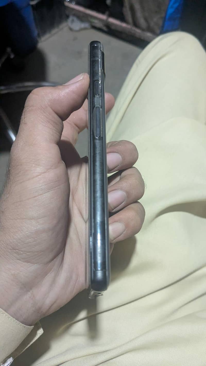 Google Pixel 6a 4