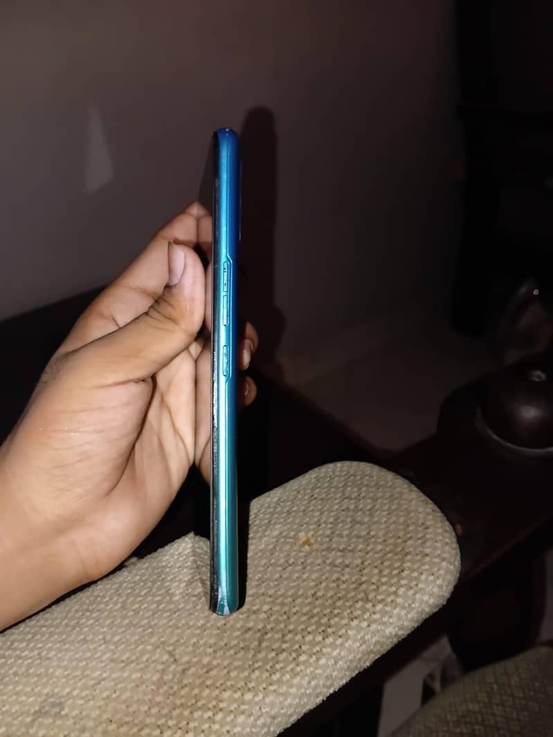 Tecno Spark 7T 4
