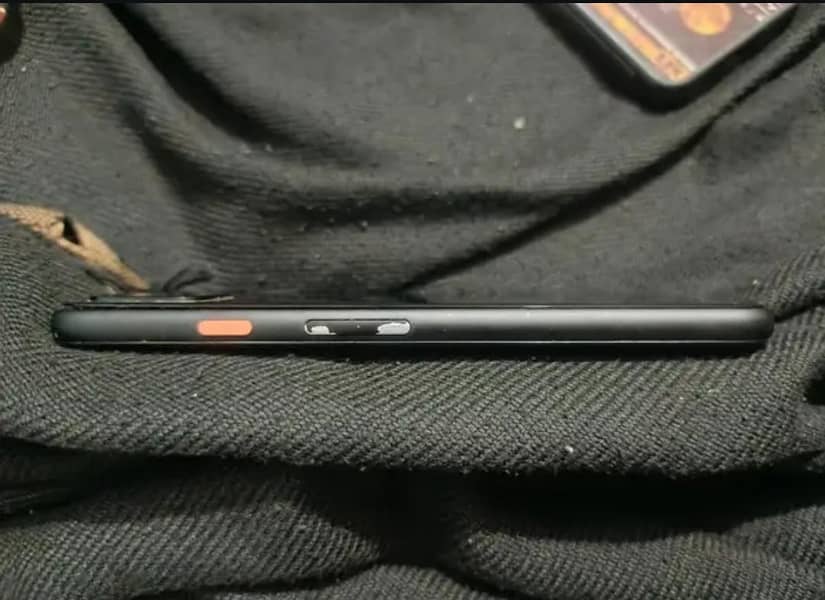 Google Pixel 4 3