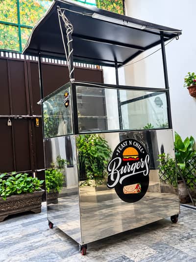 FEAST AND CHILL  fast food cart