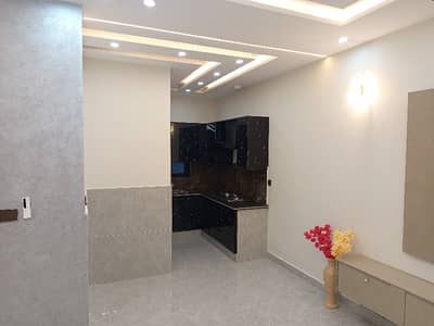 Idyllic Upper Portion Available In Central Park Housing Scheme For rent