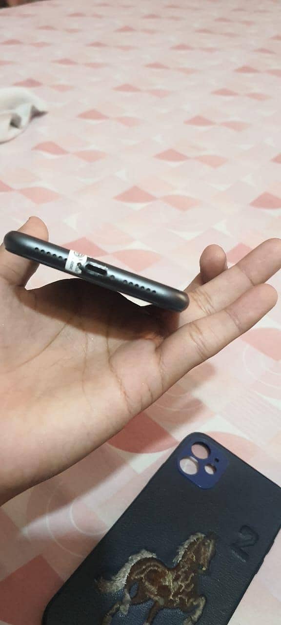 Apple iPhone 11 1
