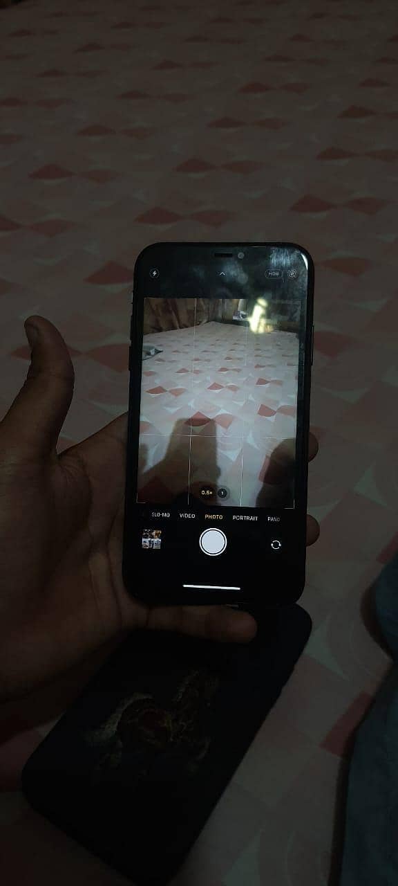 Apple iPhone 11 7