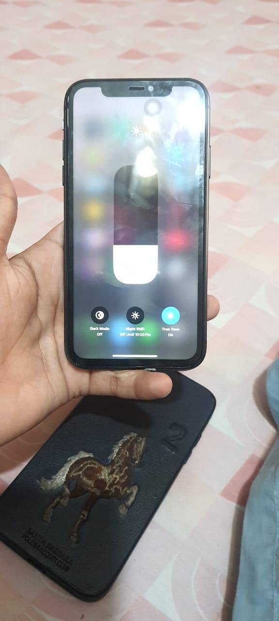 Apple iPhone 11 8