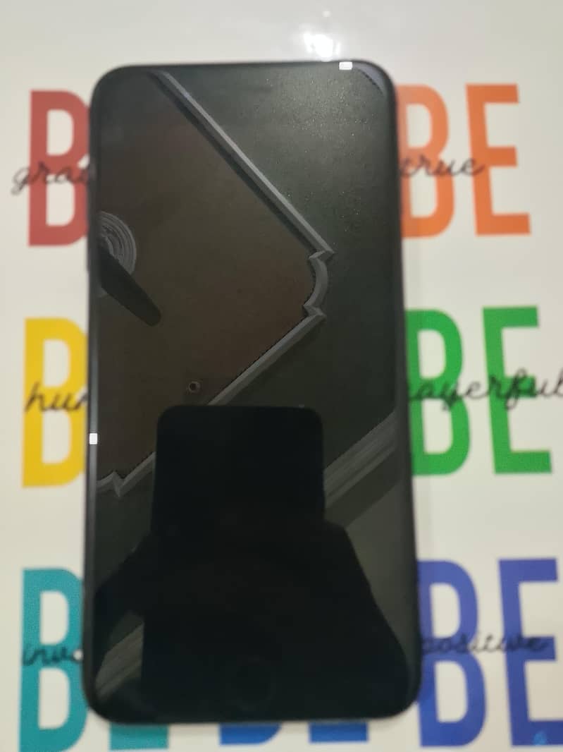 Apple iPhone 7 Plus 1