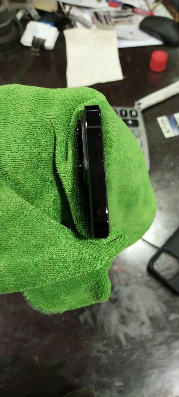 Apple iPhone 14 Pro 4