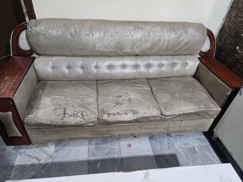 used sofa 0