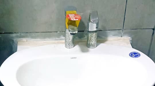 Lucky Ceramic Pedestal Wash Basin | Wudu Basin | Bathroom Sink | Whit