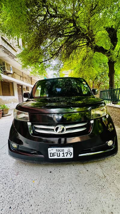 Toyota B B 2012