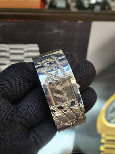 ⌚ GUESS AUTOGRAPH — W12063L1