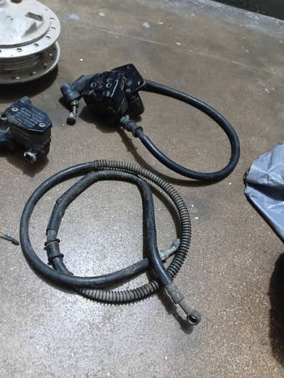 Suzuki & Honda Parts (03338250881)
