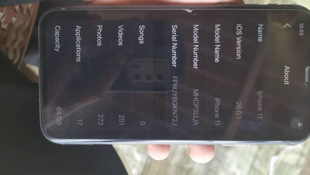 Apple iPhone 11 3