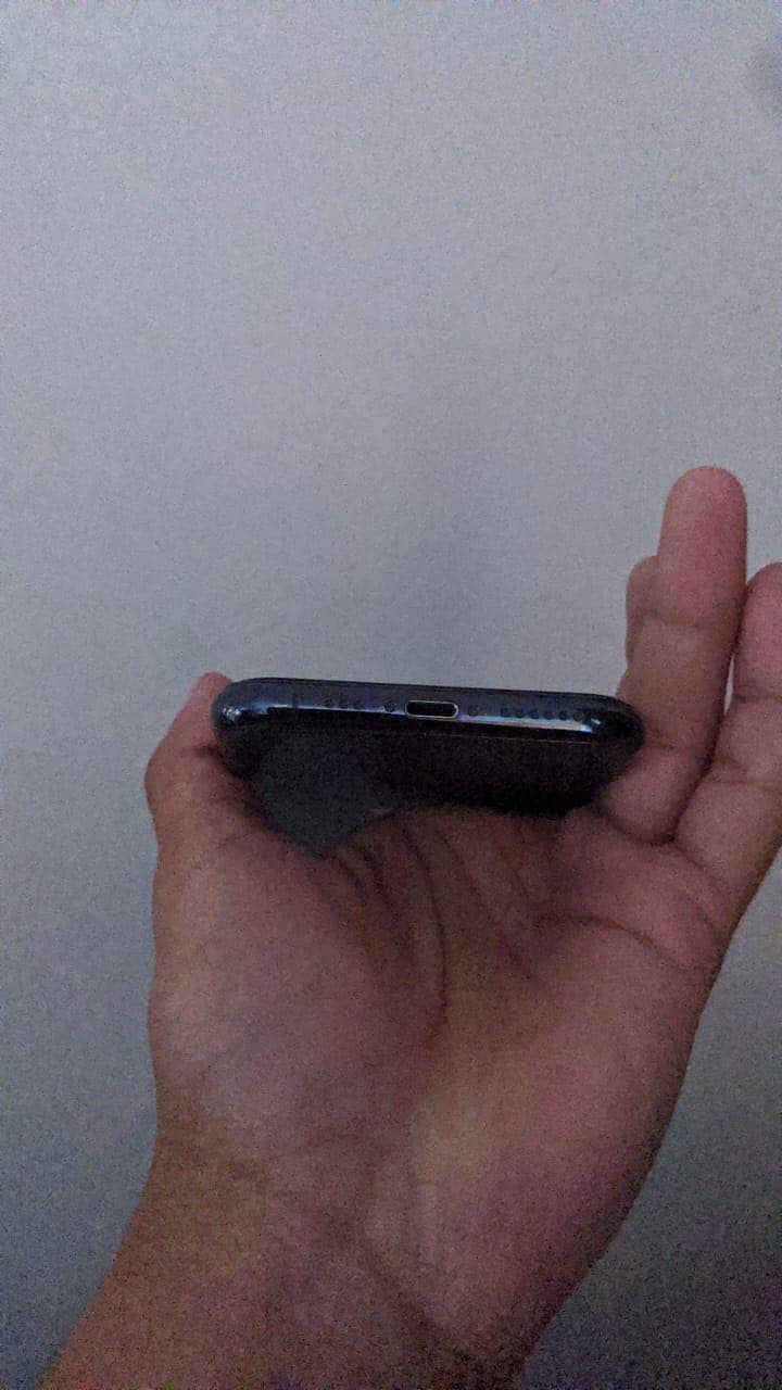 Apple iPhone 11 Pro 3