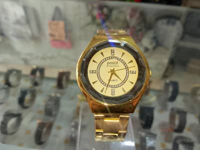 behtarin ghadi Golden color mein