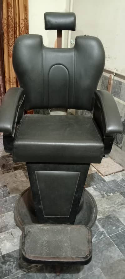 good condition home use pourlour chair