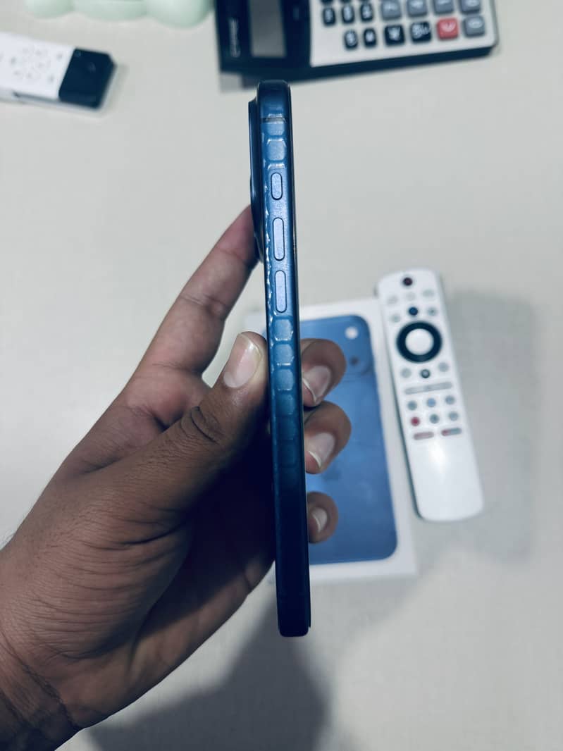 Apple iPhone 17 Pro Max 3