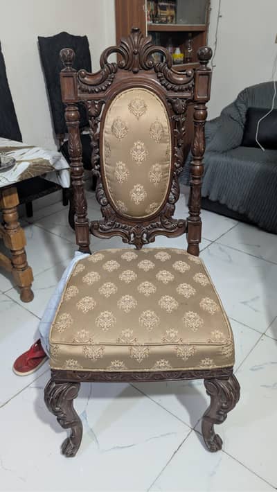 Set of 8 Wooden Dining Chairs – Rs. 5,000 Each