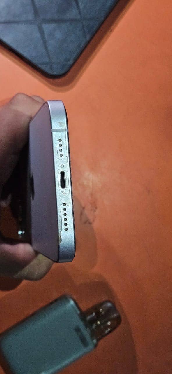 Apple iPhone 14 plus 3