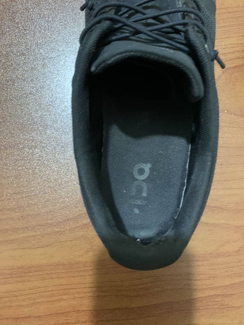 On Cloud 5 shoes 2
