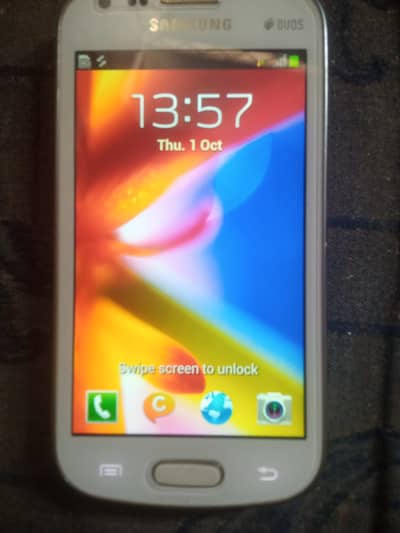 Samsung DUAL SIM GT-S7562