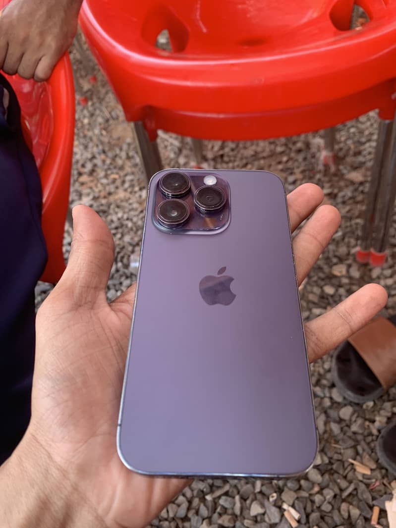 Apple iPhone 14 Pro 0