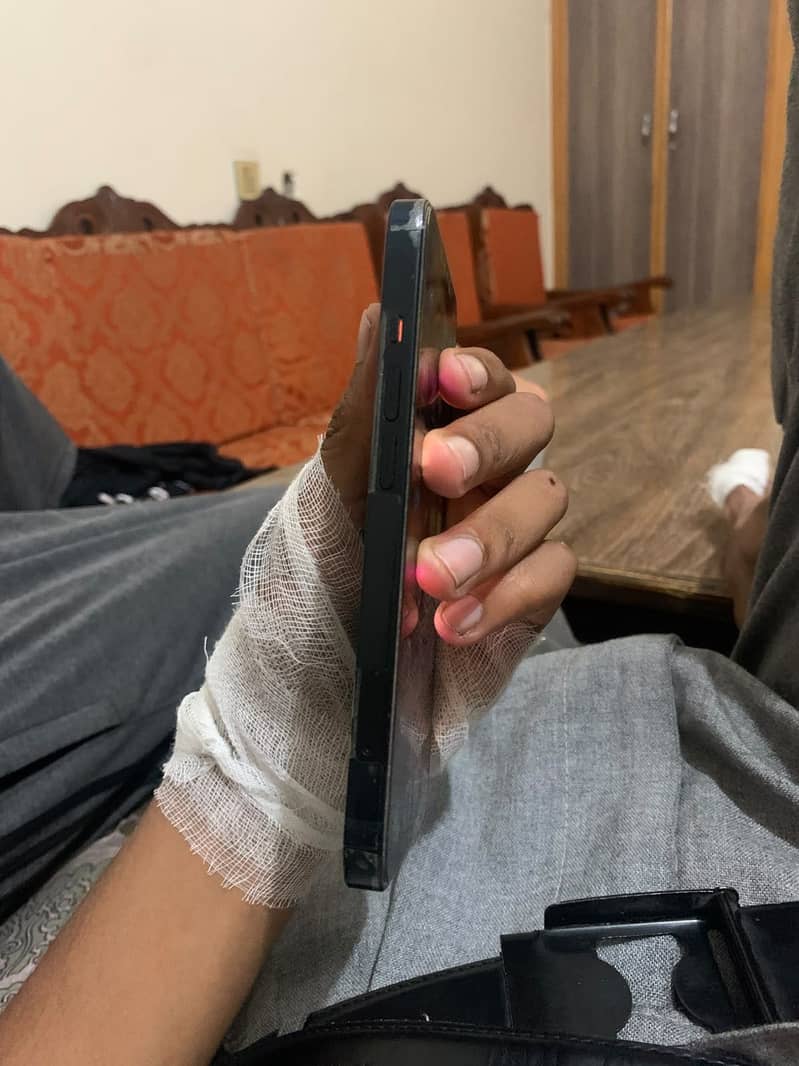 Apple iPhone 14 1