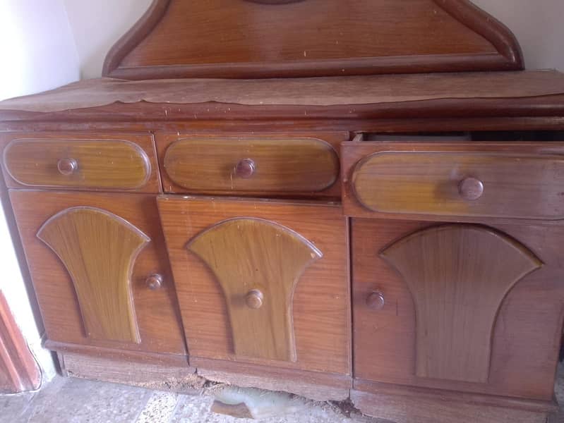 Dressing table for sell 3