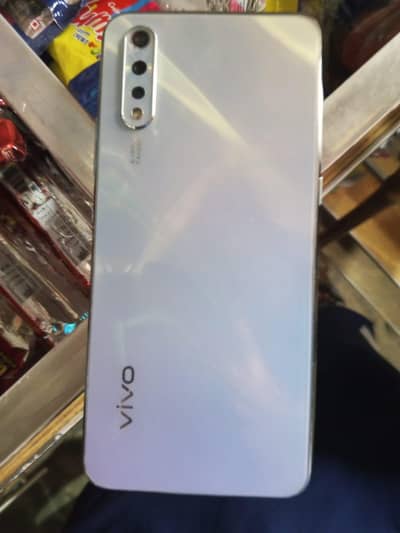 Vivo S1