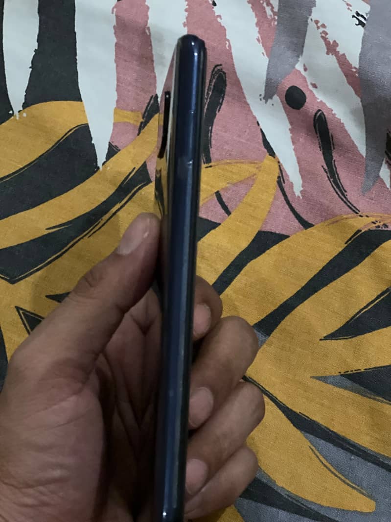 Xiaomi Redmi Note 9 1