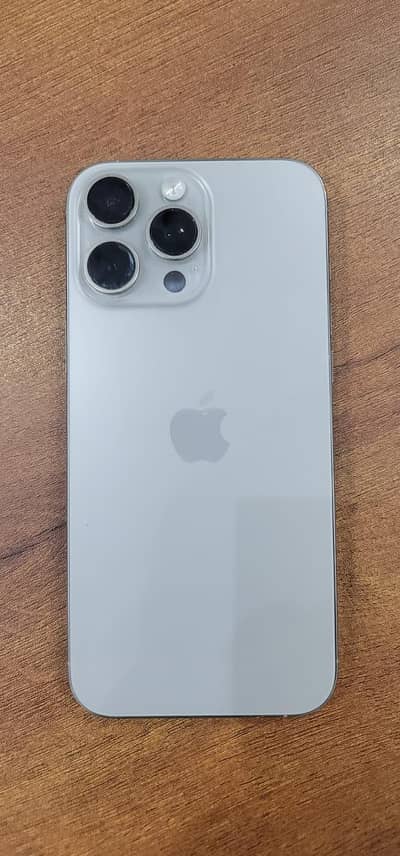 Apple iPhone 16 Pro Max
