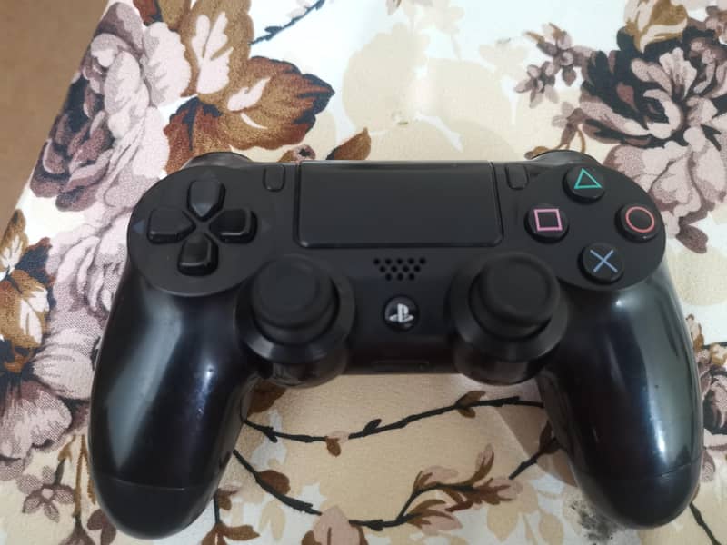 PS4 Dual Shock Controller 0