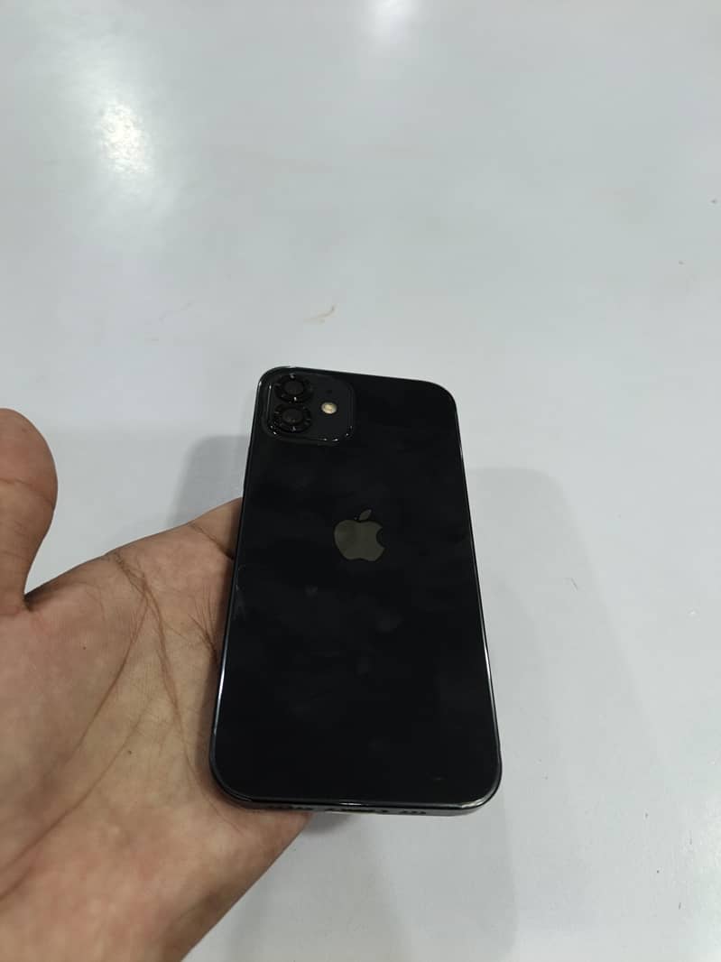 Apple iPhone 12 0