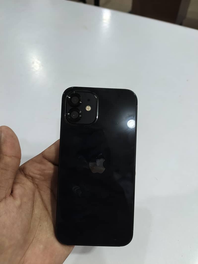 Apple iPhone 12 12