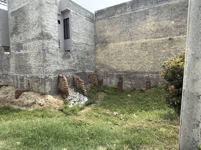 6 Marla163sqft Corner Plot For Sale Located In Bhs Iqbal Block