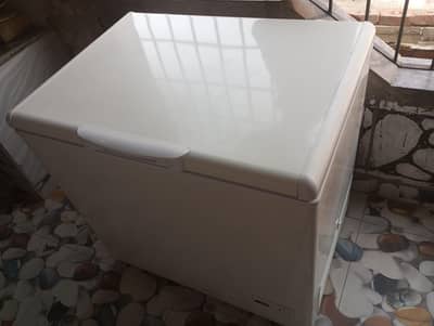 HDF-285H-03 D Freezer white