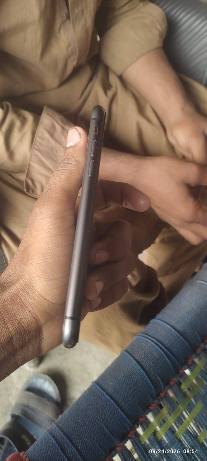 Apple iPhone 11 3