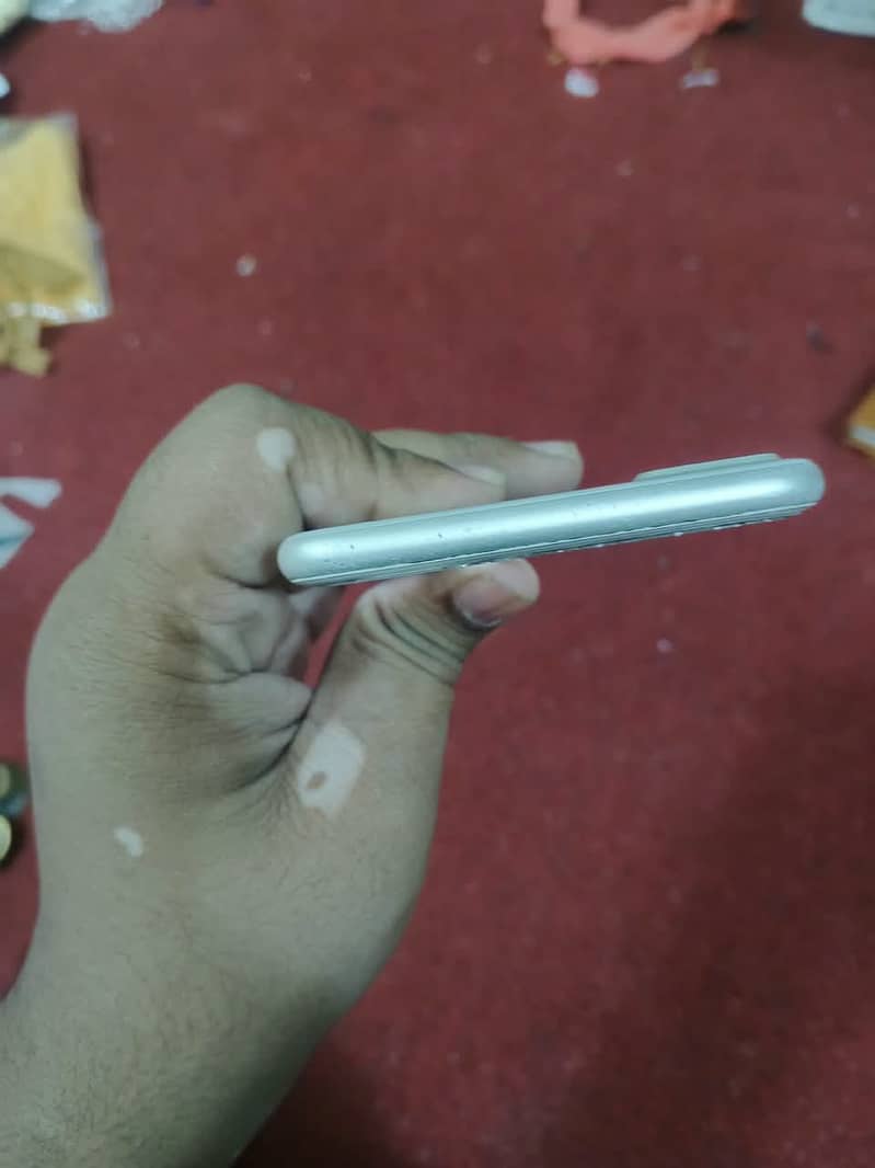 Apple iPhone 7 Plus 4