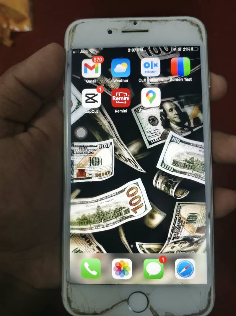Apple iPhone 7 Plus 9