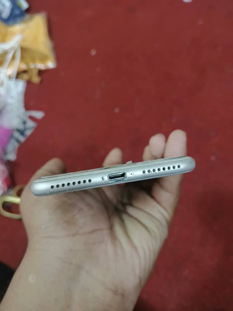 Apple iPhone 7 Plus 16